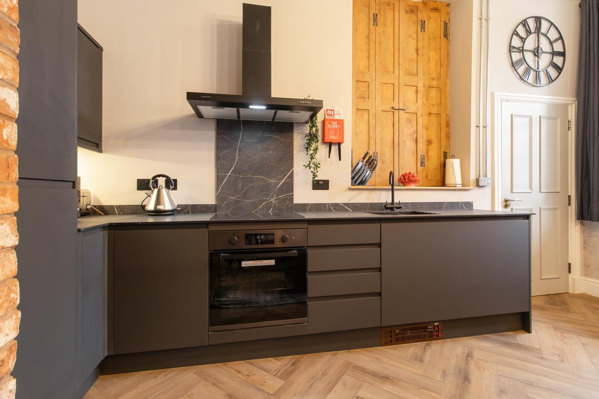Whiskawaystays - Shaw Mews - Apartment 3 วุร์สเตอร์ ภายนอก รูปภาพ