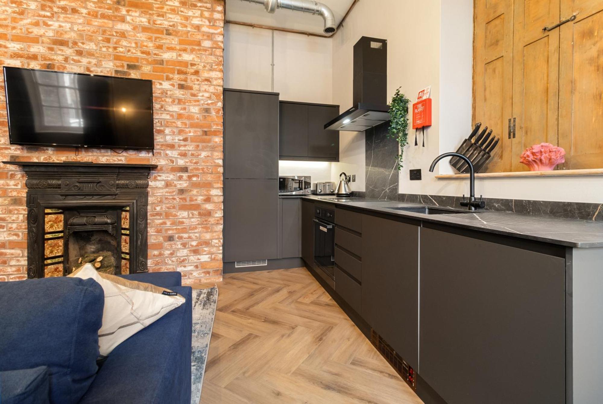 Whiskawaystays - Shaw Mews - Apartment 3 วุร์สเตอร์ ภายนอก รูปภาพ
